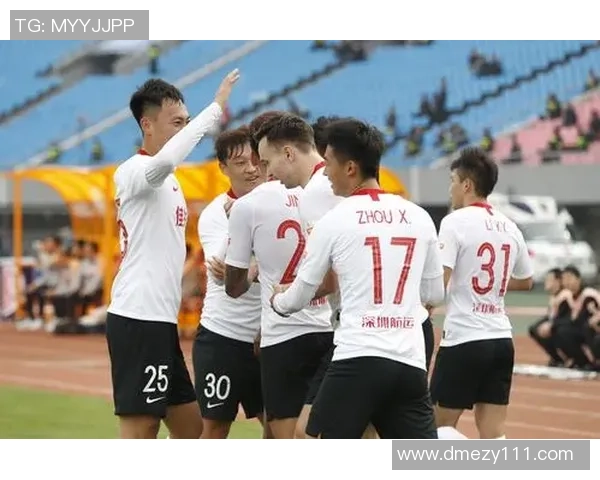 深圳足球队在足球团队协作排行榜中荣登第六名展现出色团队精神与实力